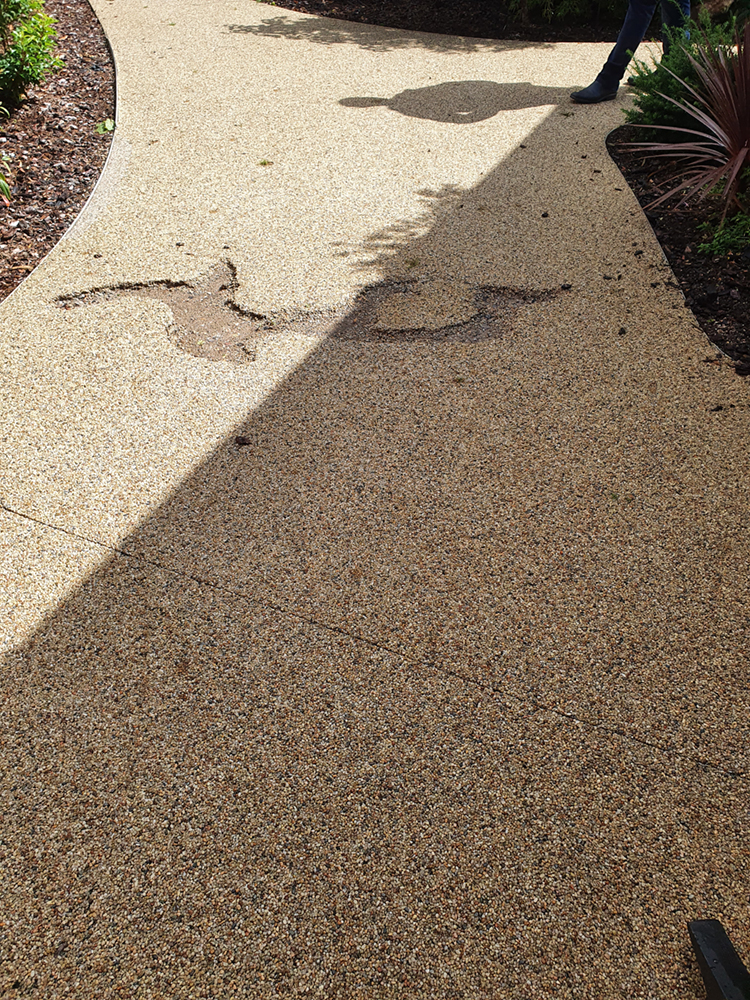 failed_resin_bound_driveway